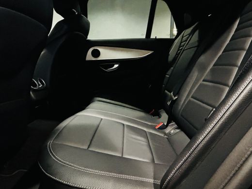 Mercedes-Benz E-Klasse 200 AMG Estate // Trekhaak // Leder // 360 Camera // Nightpakket // Sfeerverlichting // Keyless E... ActivLease financial lease