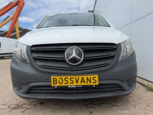 Mercedes-Benz eVito eVito 112 66kWh L2 280km WLTP 96,8% (SOH) Snelladen Climate Control Apple Carplay Stoelverwarming ActivLease financial lease