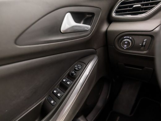Opel Grandland X 1.6 Turbo Hybrid Elegance 228Pk Automaat (SOH 90,5%, APPLE CARPLAY, GROOT NAVI, 360 CAMERA, SPORT... ActivLease financial lease