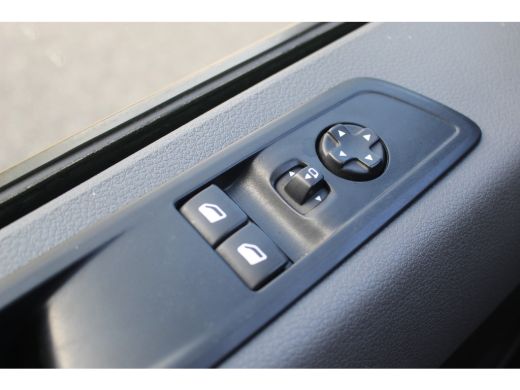 Opel Vivaro 1.5 CDTI L3H1 DC Selection | Trekhaak | Camera | Dodehoeksens. | Airco | Cruise | Navi | Carplay ... ActivLease financial lease