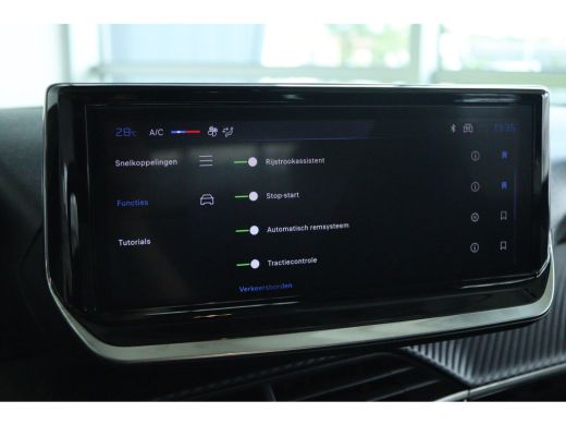 Peugeot 208 Hybrid 110PK Business ''OP AFSPRAAK'' | Cruise Control | Camera | Carplay | Navigatie | Airco | ActivLease financial lease