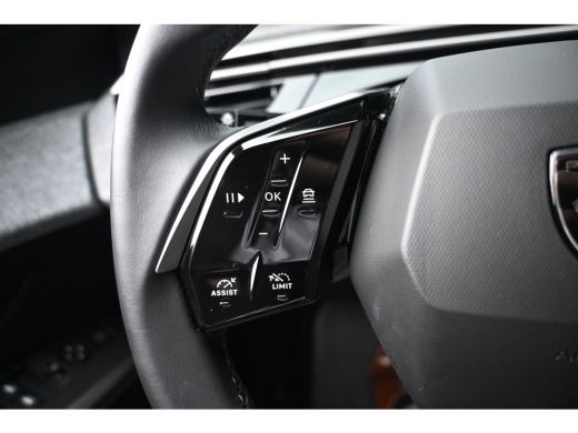 Peugeot 5008 1.6 Plug-in Hybrid 195 Allure 7p Tot 8 Jaar Garantie! | AGR-Comfortstoel | 7,4kW Lader | Adaptive... ActivLease financial lease
