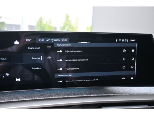 Peugeot 5008 1.6 Plug-in Hybrid 195 Allure 7p Tot 8 Jaar Garantie! | AGR-Comfortstoel | 7,4kW Lader | Adaptive... ActivLease financial lease