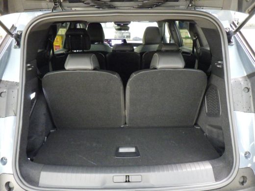 Peugeot 5008 1.6 Plug-in Hybrid 195 Allure 7p Tot 8 Jaar Garantie! | AGR-Comfortstoel | 7,4kW Lader | Adaptive... ActivLease financial lease