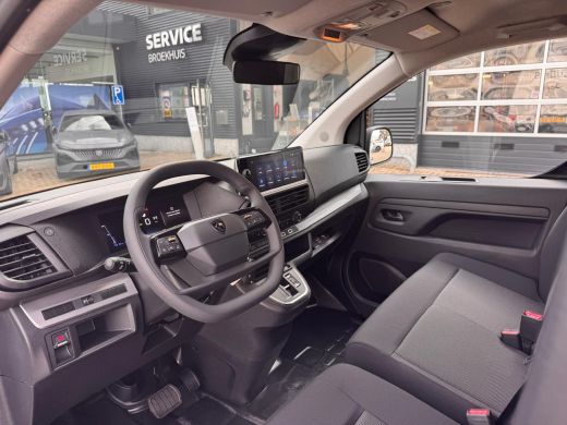 Peugeot e-Expert EV L3 75 kWh &euro;14.740 korting!! | 16" stalen velgen | Elektrisch bedienbare en verwarmbare buitens... ActivLease financial lease