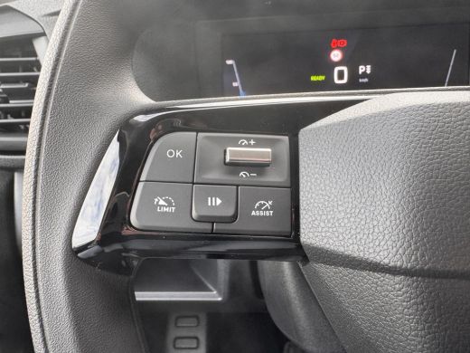 Peugeot e-Expert EV L3 75 kWh &euro;14.740 korting!! | 16" stalen velgen | Elektrisch bedienbare en verwarmbare buitens... ActivLease financial lease