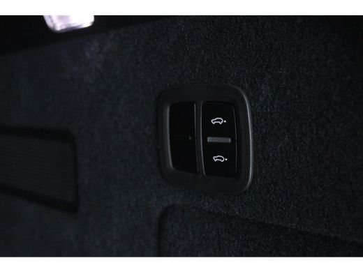 Porsche Cayenne 3.0 E-Hybrid "OP AFSPRAAK" | SoH 94% | SportDesign | Sportchrono | Passenger display | Stoelventi... ActivLease financial lease