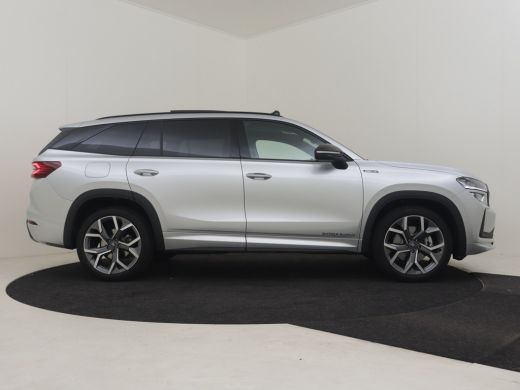 Skoda Kodiaq Sportline Business | Achteruitrijcamera | Crew Protect Assist | Cruise control met speedlimiter ActivLease financial lease