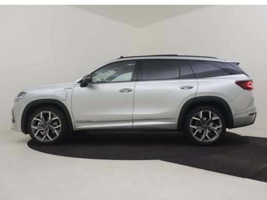 Skoda Kodiaq Sportline Business | Achteruitrijcamera | Crew Protect Assist | Cruise control met speedlimiter ActivLease financial lease