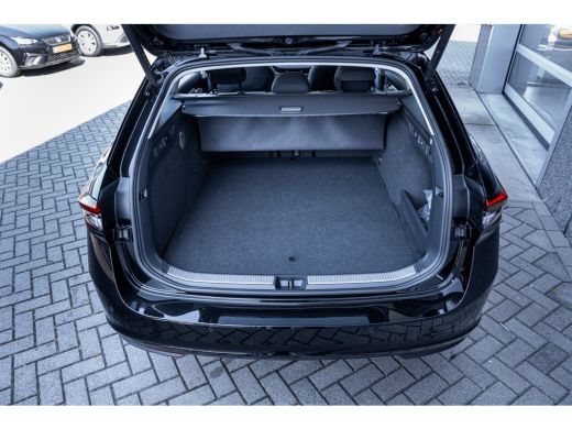 Skoda Superb Combi 1.5 TSI PHEV Business Edition | Achteruitrijcamera | Apple Carplay/Android Auto|telefoonint... ActivLease financial lease