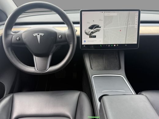 Tesla Model Y Long Range AWD 75 kWh SOH 87,8% / Autopilot / 20'' LM ( &euro; 2.300  Nieuwe banden ) / NL Geleverd / ... ActivLease financial lease