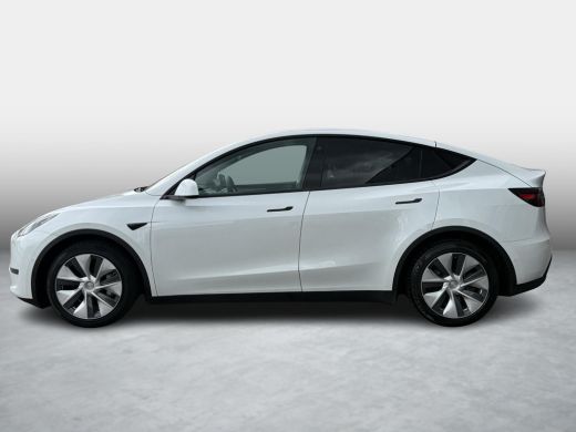 Tesla Model Y Long Range AWD 75 kWh SOH 87,8% / Autopilot / 20'' LM ( &euro; 2.300  Nieuwe banden ) / NL Geleverd / ... ActivLease financial lease