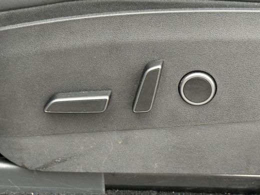 Tesla Model Y Long Range AWD 75 kWh SOH 87,8% / Autopilot / 20'' LM ( &euro; 2.300  Nieuwe banden ) / NL Geleverd / ... ActivLease financial lease