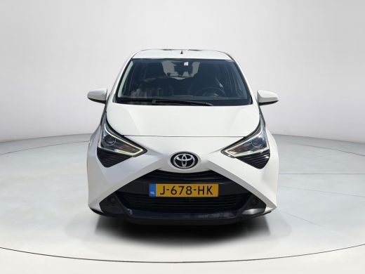 Toyota Aygo 1.0 VVT-i x-play ActivLease financial lease