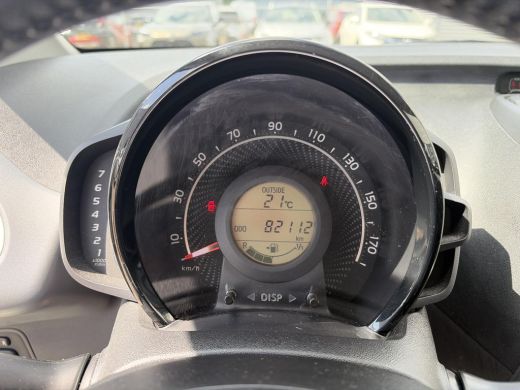 Toyota Aygo 1.0 VVT-i x-play ActivLease financial lease