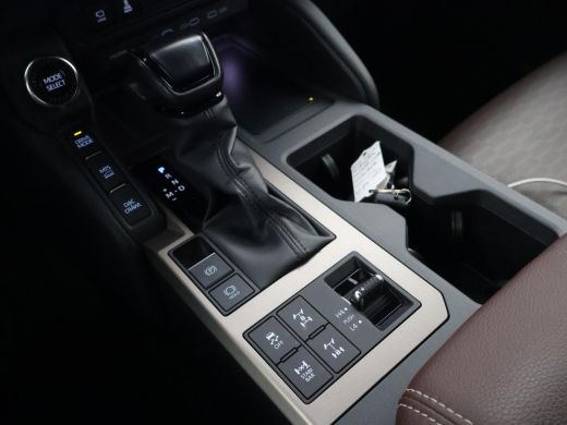 Toyota Land Cruiser 2.8 D-4D PROFESSIONAL *ORIG. NEDERLANDS!* + JBL | HEAD-UP | 360 CAMERA | STOELVENTILATIE ActivLease financial lease
