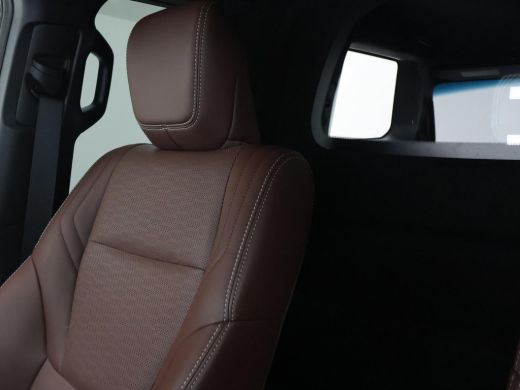 Toyota Land Cruiser 2.8 D-4D PROFESSIONAL *ORIG. NEDERLANDS!* + JBL | HEAD-UP | 360 CAMERA | STOELVENTILATIE ActivLease financial lease