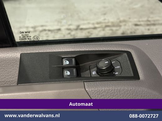 Volkswagen Crafter 2.0 TDI 141pk Automaat L3H3 L2H2 Euro6 Airco | Camera | Apple Carplay | 3000kg Trekhaak | Cruisec... ActivLease financial lease