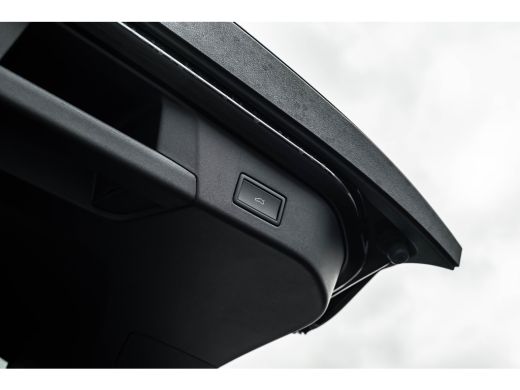 Volkswagen ID.4 Pro Limited Edition 77 kWh | Achteruitrijcamera | Comfortstoel(en) | Cruise control adaptief met ... ActivLease financial lease
