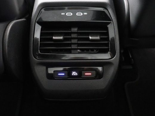 Volkswagen ID.4 | SOH 91,9% | Panoramadak | Leder/alcantara | Memory | Stuur/stoel verwarming | Adaptive cruise |... ActivLease financial lease
