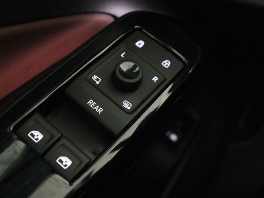 Volkswagen ID.4 | SOH 91,9% | Panoramadak | Leder/alcantara | Memory | Stuur/stoel verwarming | Adaptive cruise |... ActivLease financial lease
