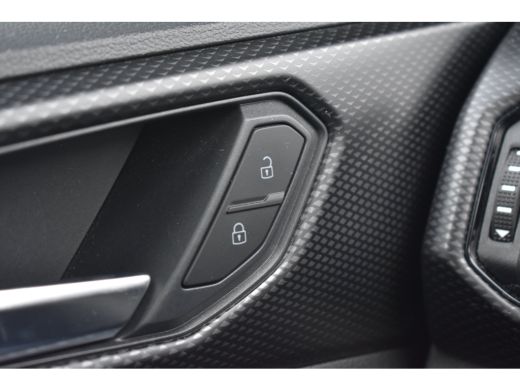 Volkswagen T-Cross 1.0 95PK TSI Life | ACC | PDC Achter | Apple Carplay & Android Auto ActivLease financial lease
