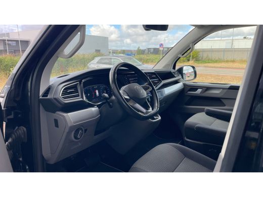 Volkswagen Transporter 2.0 TDI 150 PK DSG L1 Bulli | Trekhaak | Achterdeuren | Passagiersstoel | Adaptive cruise | Navig... ActivLease financial lease