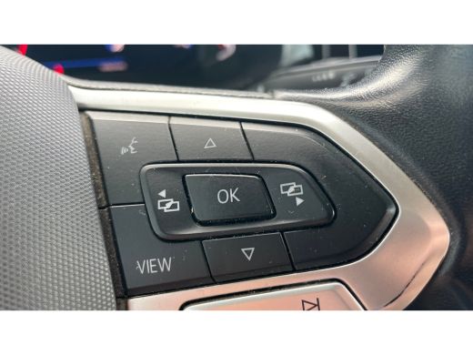 Volkswagen Transporter 2.0 TDI 150 PK DSG L1 Bulli | Trekhaak | Achterdeuren | Passagiersstoel | Adaptive cruise | Navig... ActivLease financial lease