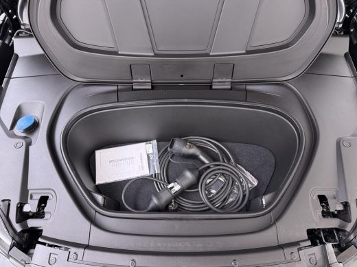 Volvo  C40 Single Motor Core 70 kWh VOLVO DEALER ONDERHOUDEN| ACHTERUITRIJCAMERA| PANORAMADAK| STOEL + STUUR... ActivLease financial lease