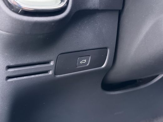 Volvo  C40 Single Motor Core 70 kWh VOLVO DEALER ONDERHOUDEN| ACHTERUITRIJCAMERA| PANORAMADAK| STOEL + STUUR... ActivLease financial lease