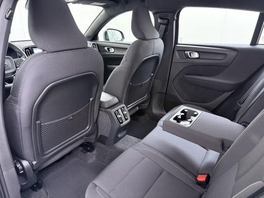 Volvo  C40 Single Motor Core 70 kWh VOLVO DEALER ONDERHOUDEN| ACHTERUITRIJCAMERA| PANORAMADAK| STOEL + STUUR... ActivLease financial lease
