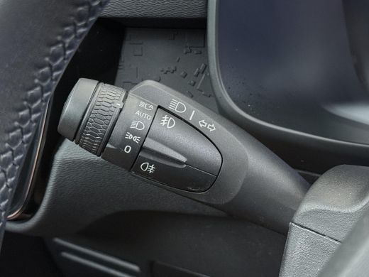 Volvo  C40 Single Motor Core 70 kWh VOLVO DEALER ONDERHOUDEN| ACHTERUITRIJCAMERA| PANORAMADAK| STOEL + STUUR... ActivLease financial lease