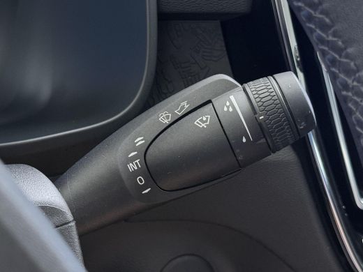 Volvo  C40 Single Motor Core 70 kWh VOLVO DEALER ONDERHOUDEN| ACHTERUITRIJCAMERA| PANORAMADAK| STOEL + STUUR... ActivLease financial lease
