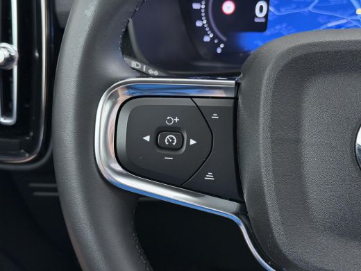 Volvo  C40 Single Motor Core 70 kWh VOLVO DEALER ONDERHOUDEN| ACHTERUITRIJCAMERA| PANORAMADAK| STOEL + STUUR... ActivLease financial lease