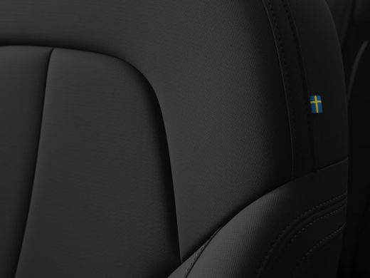 Volvo  EC40 Twin Motor Plus Black Edition Europa 82 kWh | Achterbank verwarmd | Achteruitrijcamera | Apple Ca... ActivLease financial lease