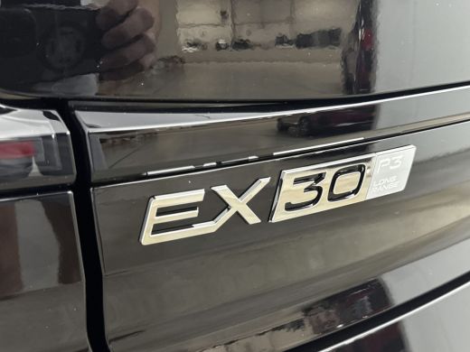 Volvo  EX30 P3 Long Range Plus Europa 69 kWh | 11 kW lader | Achteruitrijcamera | Alarmsysteem ActivLease financial lease