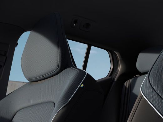 Volvo  EX30 P3 Long Range Plus Europa 69 kWh | Achteruitrijcamera | Alarmsysteem | Apple Carplay/Android Auto... ActivLease financial lease