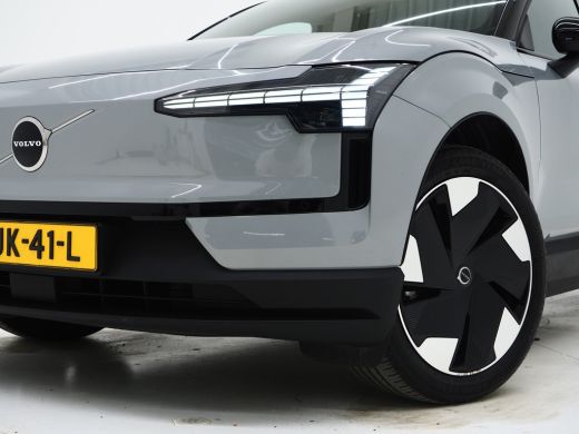 Volvo  EX30 Plus 272PK Extended Range Plus | Adap Cruise |  Digital Key | HK Audio | Park Assist | 19'' ActivLease financial lease