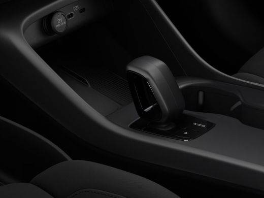 Volvo  EX40 Single Motor Extended Range Plus Europa 82 kWh | Achterbank verwarmd | Achteruitrijcamera | Apple... ActivLease financial lease