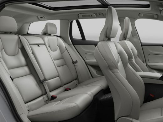 Volvo  V60 2.0 T6 Plug-in hybrid AWD Ultra Dark | Achterbank verwarmd | Achteruitrijcamera | Apple Carplay/A... ActivLease financial lease
