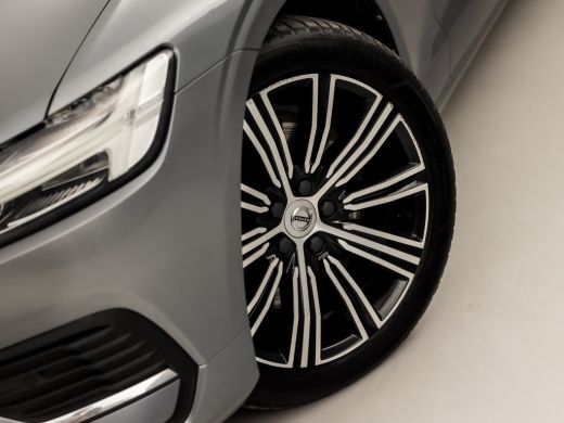Volvo  V60 2.0 T6 Recharge AWD Sport 391Pk Automaat (APPLE CARPLAY, GROOT NAVI, CAMERA, LEDER, GETINT GLAS, ... ActivLease financial lease