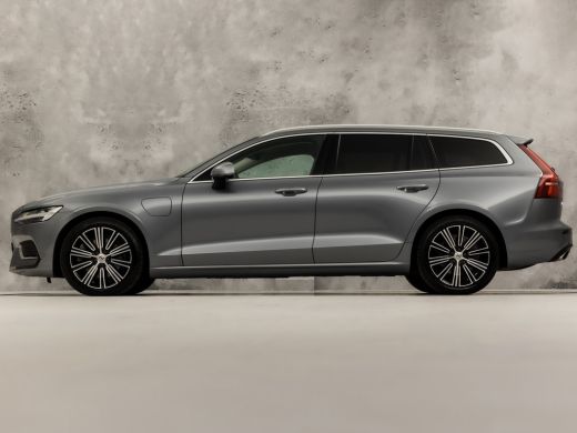 Volvo  V60 2.0 T6 Recharge AWD Sport 391Pk Automaat (APPLE CARPLAY, GROOT NAVI, CAMERA, LEDER, GETINT GLAS, ... ActivLease financial lease