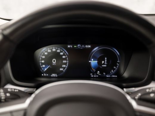 Volvo  V60 2.0 T6 Recharge AWD Sport 391Pk Automaat (APPLE CARPLAY, GROOT NAVI, CAMERA, LEDER, GETINT GLAS, ... ActivLease financial lease