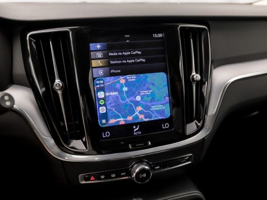Volvo  V60 2.0 T6 Recharge AWD Sport 391Pk Automaat (APPLE CARPLAY, GROOT NAVI, CAMERA, LEDER, GETINT GLAS, ... ActivLease financial lease