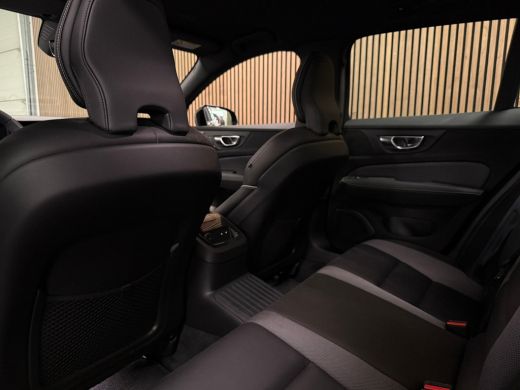 Volvo  V60 T8 AWD Recharge Plus Dark | Trekhaak | Harman Kardon | Adaptieve Cruise Control | Stoelverwarming... ActivLease financial lease