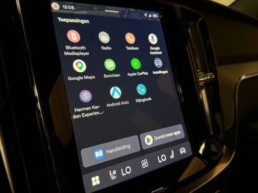 Volvo  V60 T8 AWD Recharge Plus Dark | Trekhaak | Harman Kardon | Adaptieve Cruise Control | Stoelverwarming... ActivLease financial lease