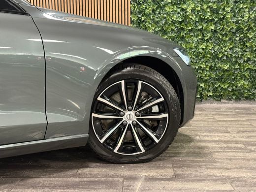 Volvo  V60 T8 AWD Recharge Plus Dark | Trekhaak | Harman Kardon | Adaptieve Cruise Control | Stoelverwarming... ActivLease financial lease