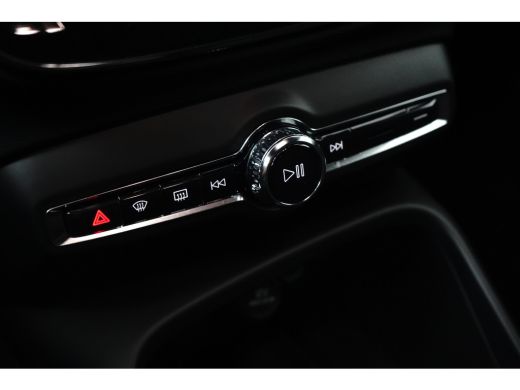 Volvo  XC40 Recharge Core | Camera | Warmtepomp | Stoelverwarming | Apple Carplay | ActivLease financial lease