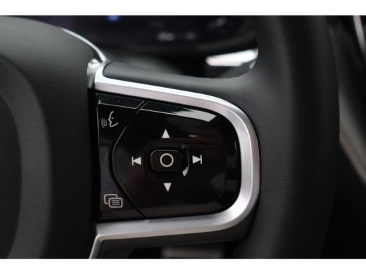 Volvo  XC60 2.0 B5 R-Design | Harman Kardon | Cruise Control | Pano | Treeplank | ActivLease financial lease