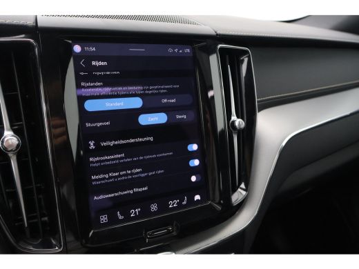 Volvo  XC60 2.0 B5 R-Design | Harman Kardon | Cruise Control | Pano | Treeplank | ActivLease financial lease